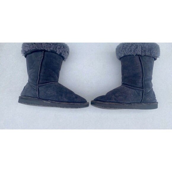 BEARPAW Tall Woman’s Size 8 Gray Suede Upper Sheepskin Wool Lined Boots Slip-On - Picture 6 of 16